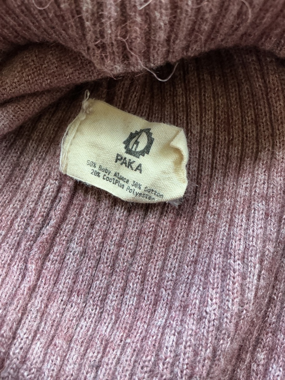 PAKA Women’s Ultralight Crew Small EUC - Picture 6 of 13